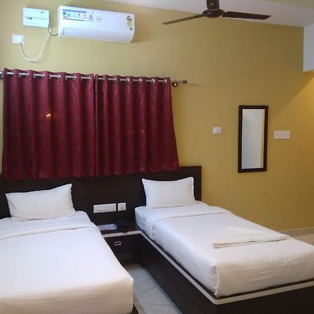 Hotel Mk Grande Bangalore Exterior foto